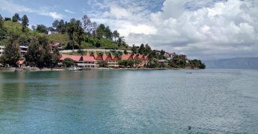 Menuju Samosir, Pulau di Tengah Danau Toba. (Photo by: Karnadi Nurtantio)