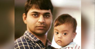 Aditya Tiwari dan putranya