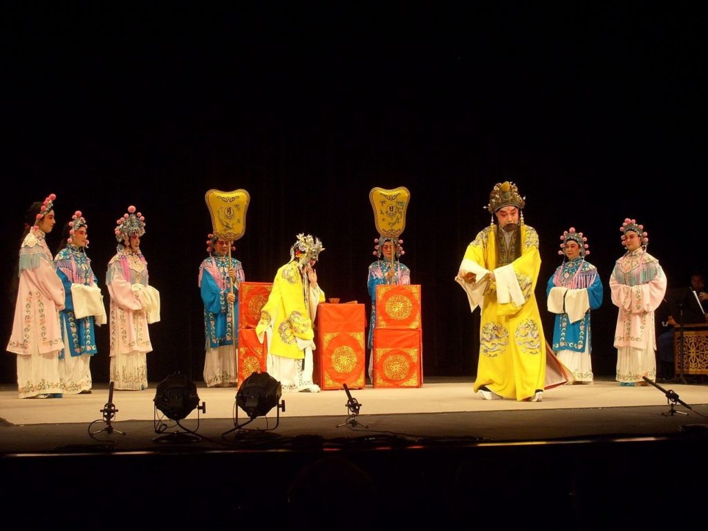 Opera Tiongkok