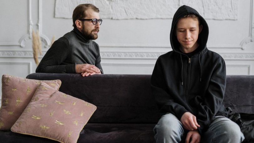 Menasehati (Cottonbro @Pexels)