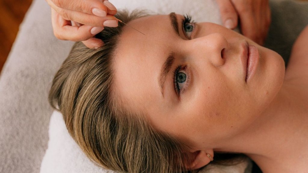 Akupuntur (Antoni Shkraba @Pexels)