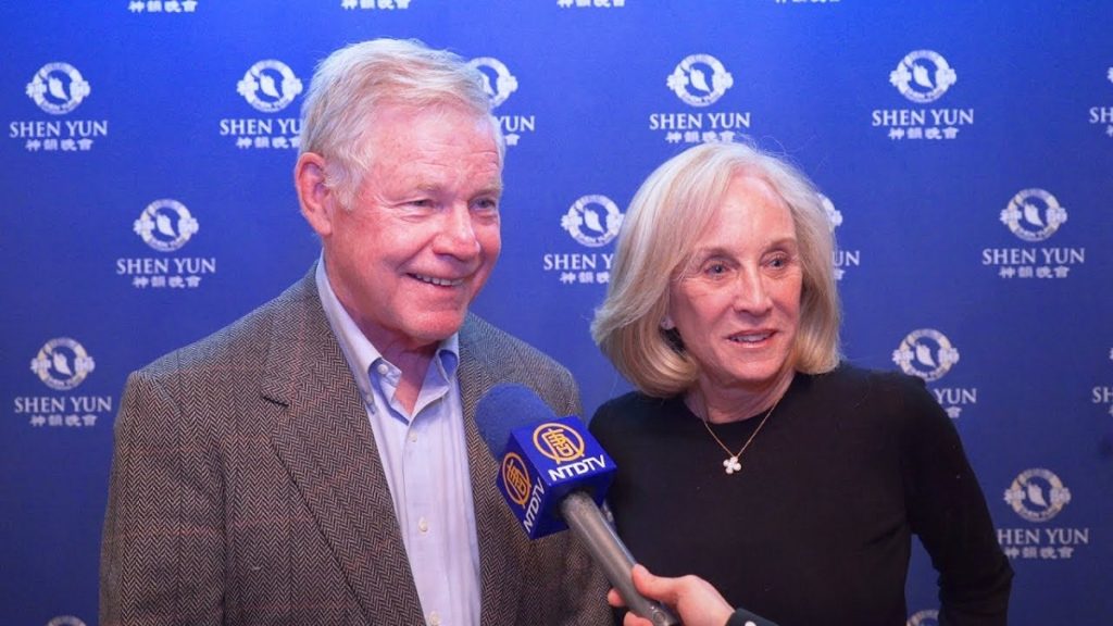 Penonton pertunjukan Shen Yun