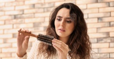 Rambut rontok @Canva Pro