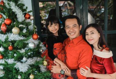 Merayakan Hari Natal bersama keluarga @Canva Pro