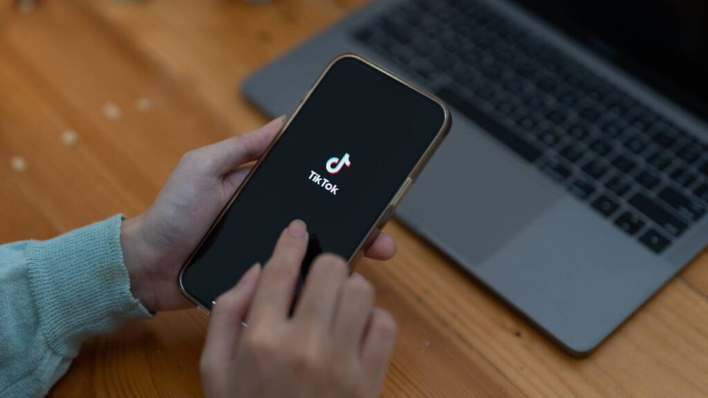 Tiktok @Canva Pro