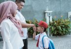 Menghormati Orang Tua
