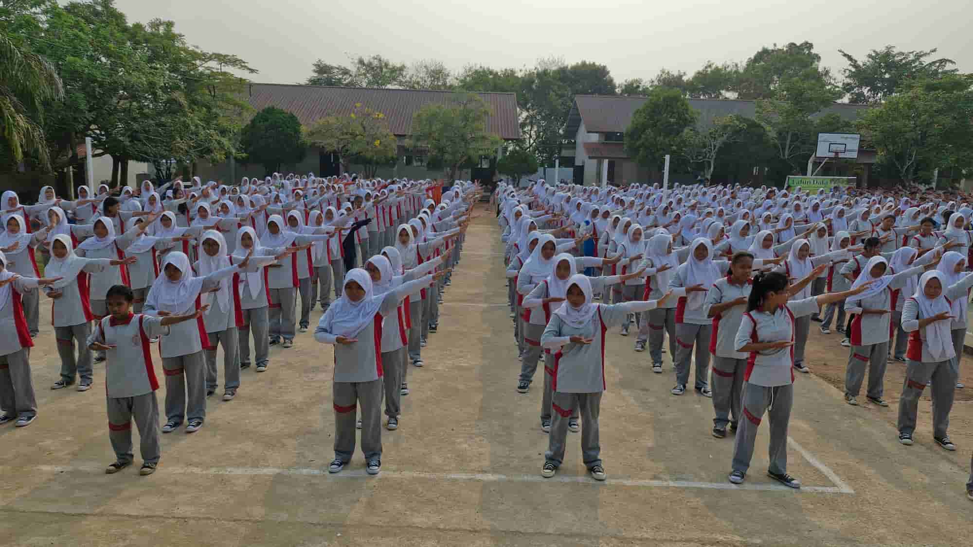 Kepala SMPN8 Batam: Falun Dafa Ajak Siswa Jadi Sejati-Baik-Sabar